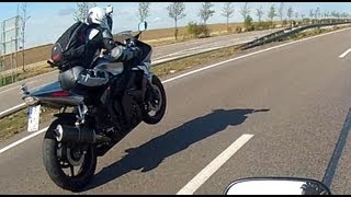 Yamaha R6 vs Honda CBR 600 RR - Acceleration [1080p - GoPro Hero]
