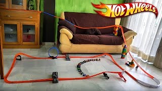 HOT WHEELS NA SALA!! Pista Track Builder com Carros da Hotwheels - Race Toy Cars in the Living Room