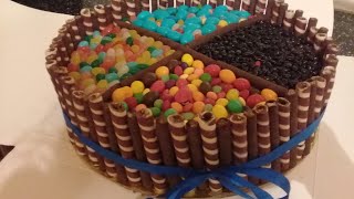Cox asan tort bezedilmesi. Sade tort bezeyi.