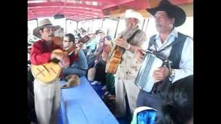 Palomas mensajeras, música regional de Michoacán