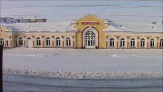Очистка снега на станции Воркута.