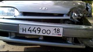 Пьяный водитель на ВАЗ 2114 врезался в Hyundai Solaris