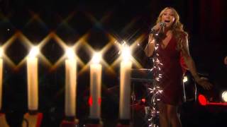 Charlotte Perrelli - Nu är julen här igen (Live @ Nyhetsmorgon)