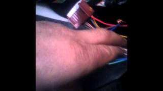 DUSTER  рено дастер 2014року установка сигнализации точки подключения