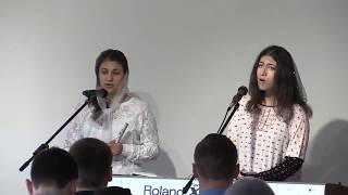 Знаю я в кого поверила душой, христианская песня