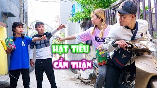 Không Được Tin Người Lạ Cho Kẹo Bigbabol Vị Dưa Hấu - Hat Tiêu Cẩn Thận - Táo Xanh TV