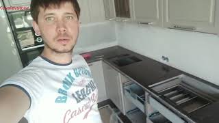 Столешница из кварцевого агломерата.