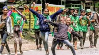 Bonek di Sambut Viking ( Gruduk Bandung )