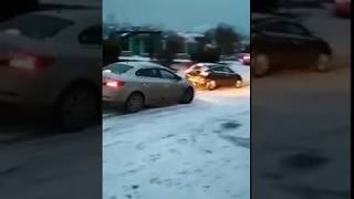 ДТП на обледенелой дороге в Алуште, 16 января 2018 года