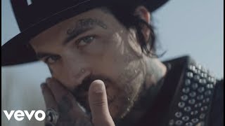 Yelawolf - Best Friend ft. Eminem (Official Music Video)