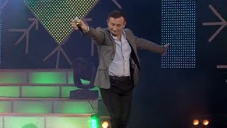 Ринат Рахматуллин зажигает под два свои хита. Молодец !