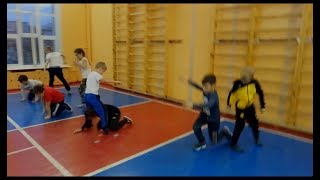 Развитие командного духа через эстафеты для детей младшего школьного возраста