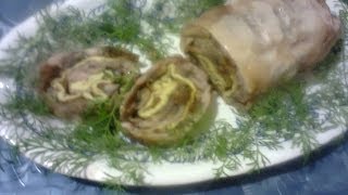 Рулет из куриных окорочков.  Roll of chicken legs.