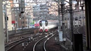 必見！ す、すげぇー！名鉄2200系 金山駅に並んで入線シーン！
