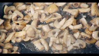 Как правильно ЖАРИТЬ ШАМПИНЬОНЫ / мастер-класс от шеф-повара / Илья Лазерсон / Обед безбрачия