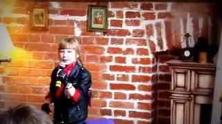 Варя Кистяева 8  лет Rolling in the deep(Adele cover). Давно это было))