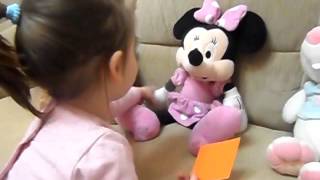 Математические игры для детей. Ксюша, 2 года 6 мес - Раздаем друзьям фигуры