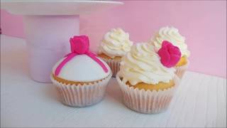 How to decoration CUPCAKES with frosting & gumpaste / Как украсить Капкейки кремом и цветами