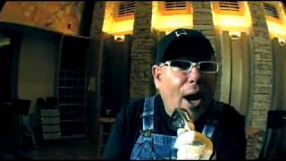 Cledus T. Judd - Tiger by the Tail (The Tale of Tiger Woods)