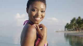 Sexy Swimsuit Models & Fox | WorldSwimsuit.com