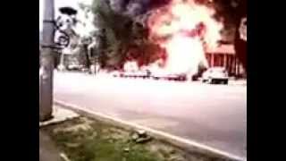 Видео момента взрыва бензовоза в Алматы