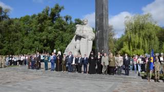 Ось як треба співати Гімн України!