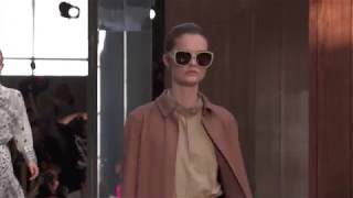 Burberry Spring 2019 Runway