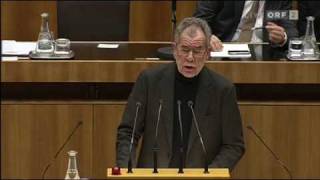 Van der Bellen über Bildungsmisere & die Wehrpflicht