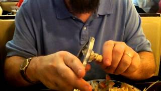 How to unshell a Snow Crab Claw fast.