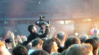 Benoît di Sabatino filming public before Mylene Farmer show