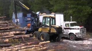 BRUKS 805.2 / EcoLog 594C mobile chipper in Mt. Gambier South Australia oct. 2010