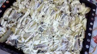 Рыба с картошкой под майонезом, запеченная в духовке