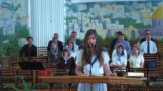Христианский стих "Белоснежное платье дано благодатью"