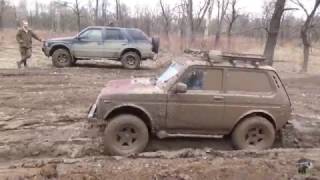 Нивы, Шеви Нивы, Kia Retona, Соболь, Opel Frontera по грязи в Курумоче. Часть 2