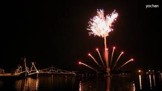 2012 New Year countdown,Illuminations of the ship&Fireworks.From Japan カウントダウン 花火