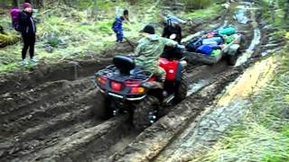 Китайский квадроцикл cf moto 800 и грязь, сломали передний редуктор.