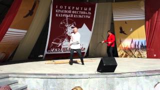 Русская мужская пляска. Крутка шашками, брёвнышком, оглоблей, топорами, цепью. Бой нагайками.