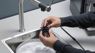 Siemens EQ.6 - jak dokładnie wyczyścić układ spieniania mleka