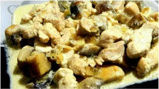 Курица с грибами в сметанном соусе. /Курка з грибами в сметанному соусі