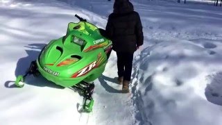 Обзор-тест драйв снегохода Arctic Cat 120ZR