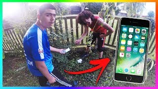 ON A TROUVÉ UN iPhone 7 DANS LE BUISSON ! OMG ?
