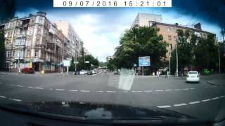 полноценное full hd регистратор gazer f115