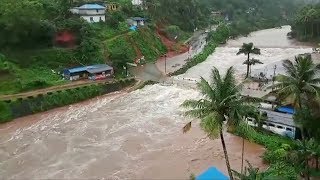 India: At least 80 killed by floods in Kerala