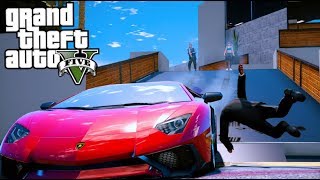 GTA 5 MOD VITA REALE DA BAMBINO #23 - RONALDO JR SCAPPA DI CASA CON LA LAMBORGHINI!!