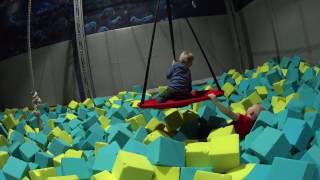 БАТУТНЫЙ ПАРК FLYZONE КРАСНОДАР КРАСНАЯ ПЛОЩАДЬ  TRAMPOLINE PARK FLYZONE KRASNODAR RED SQUARE