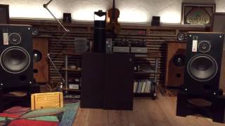 JBL L26