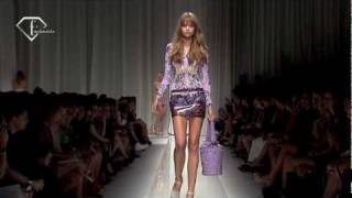 fashiontv | FTV.com - MILAN FW S/S 10- VERSACE SHOW