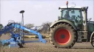 Fendt 724 with Lemken Solitair sowing Barley "Leica Auto Steer"