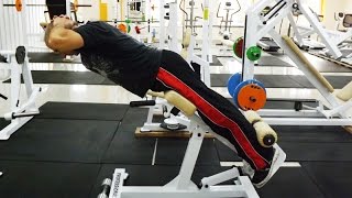 Гиперэкстензия: способы и методики работы на тренажере