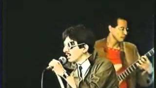 Chac Mool - Mundo Feliz en vivo en el Teatro Helénico 1983